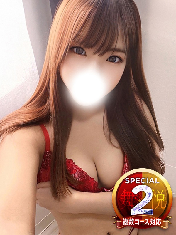 なな(26歳、B:87、W:.58、H:89)